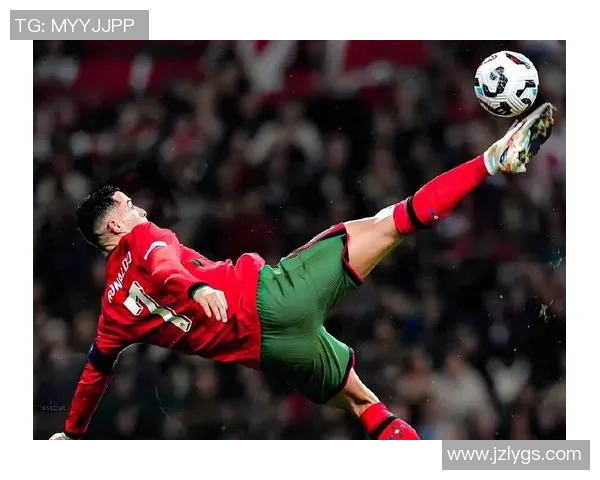 用魔方拼图重现足球传奇人物形象揭秘球星背后的创意与技巧 用魔方拼图重现足球传奇人物形象揭秘球星背后的创意与技巧